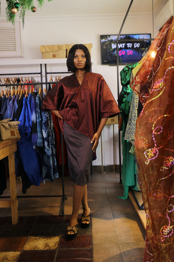 Damsask v neck top and skirt